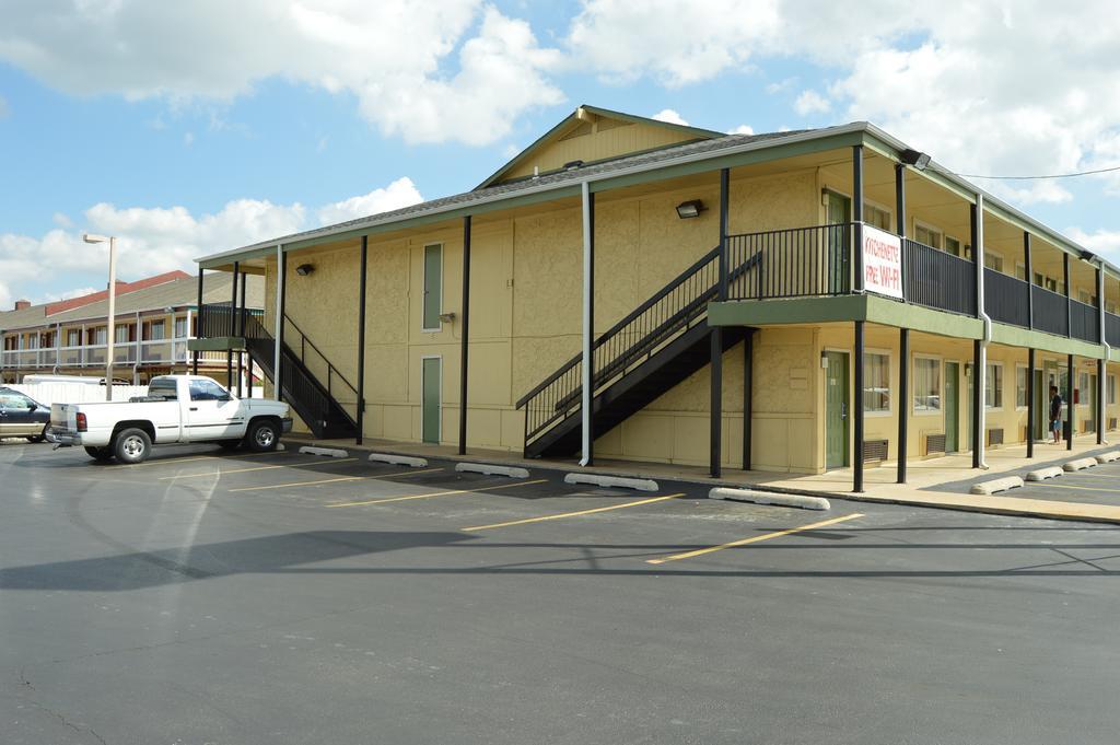 Delux Inn Tulsa Exterior foto